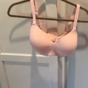 Wacoal soft cup, wireless bra